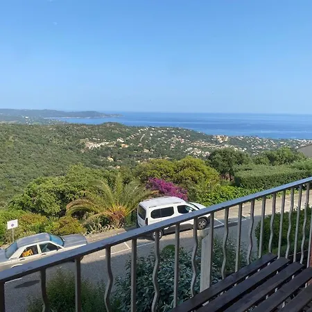 Location Vacance Vue Mer 4 A 6 Personnes Cavalaire-sur-Mer Exterior photo